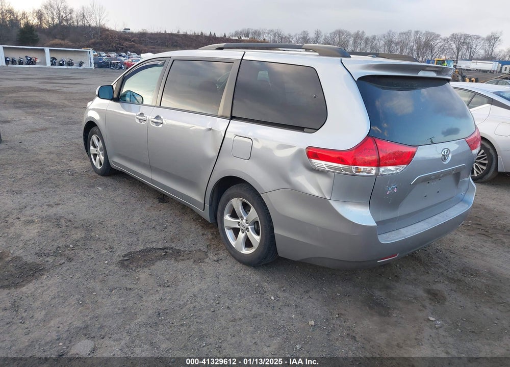 2011 TOYOTA SIENNA LE V6 VIN: 5TDKK3DC8BS160281