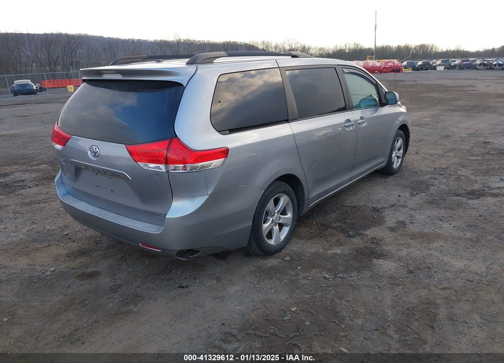 2011 TOYOTA SIENNA LE V6 VIN: 5TDKK3DC8BS160281