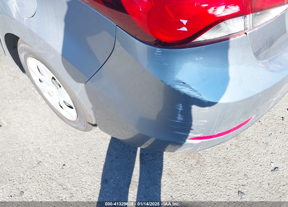 2016 HYUNDAI ELANTRA SE VIN: 5NPDH4AE4GH678100
