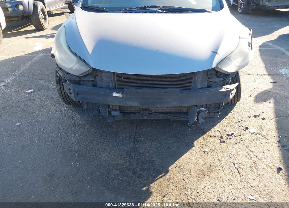2016 HYUNDAI ELANTRA SE VIN: 5NPDH4AE4GH678100