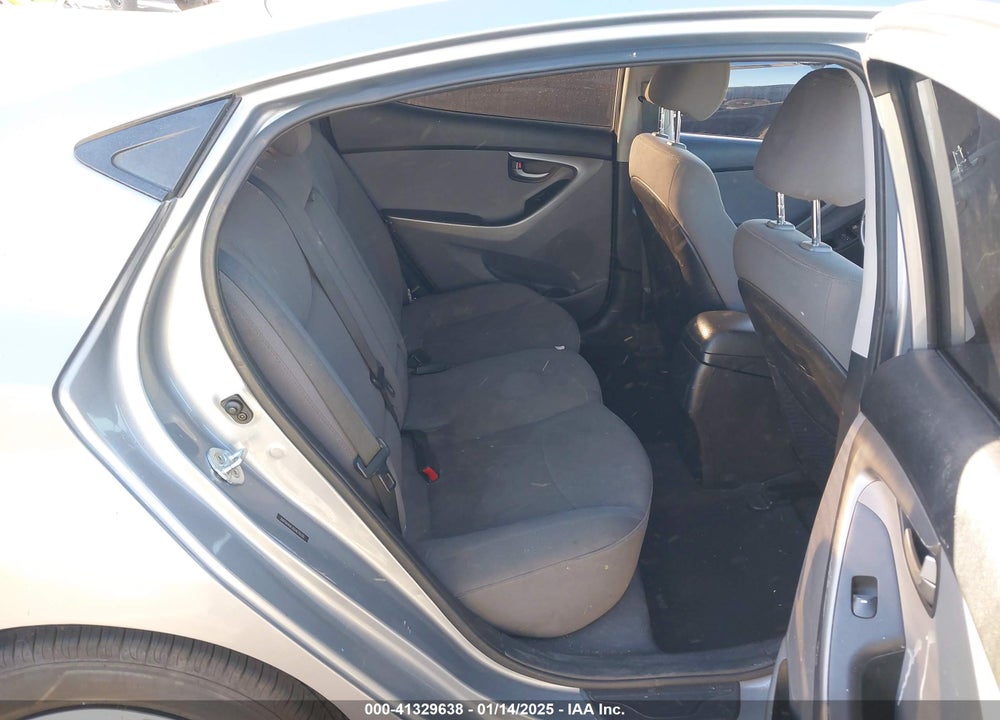 2016 HYUNDAI ELANTRA SE VIN: 5NPDH4AE4GH678100