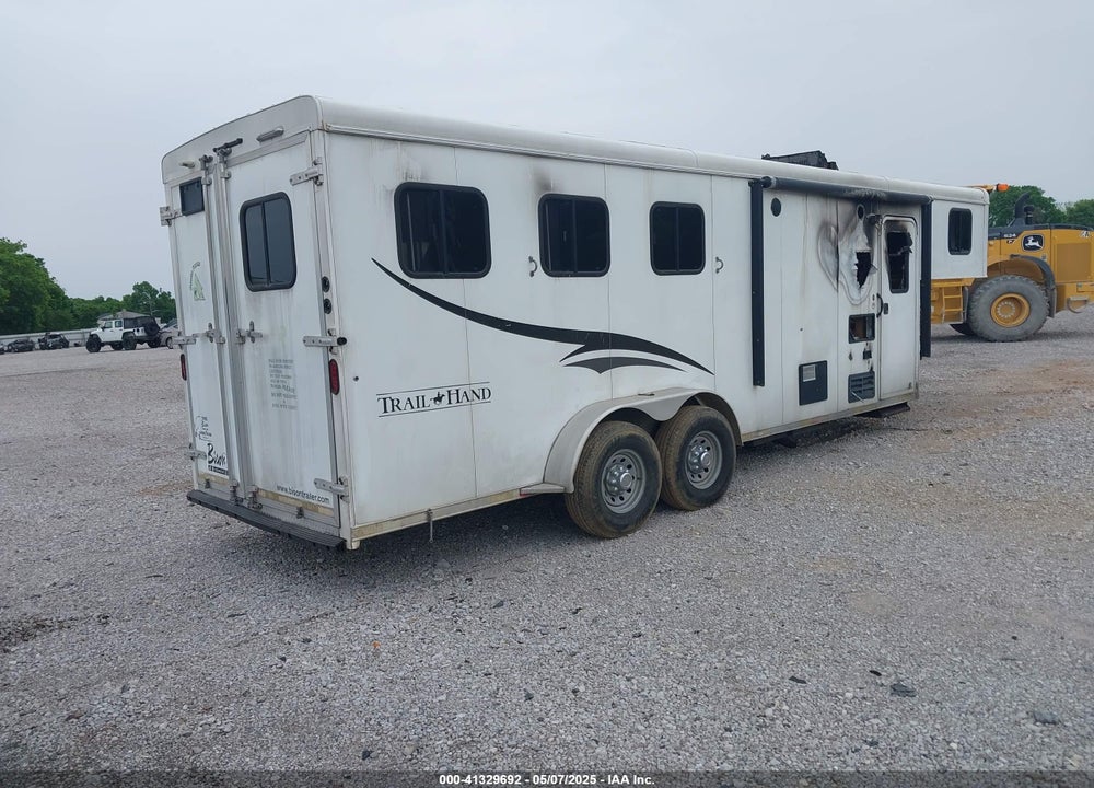 2015 BISON COACH TRAVEL TRLR VIN: 51Y335A29F2004595