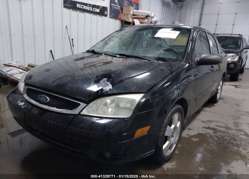 2007 FORD FOCUS S/SE/SES VIN: 1FAHP34N87W213247