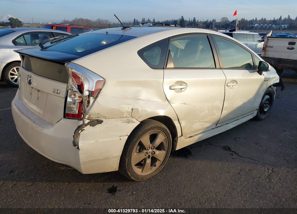 2015 TOYOTA PRIUS VIN: JTDKN3DU7F0429914