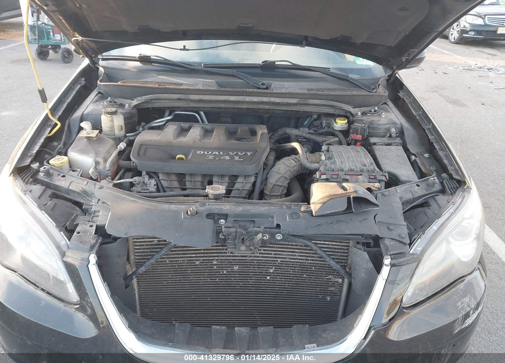 2013 CHRYSLER 200 TOURING VIN: 1C3CCBBB5DN542142