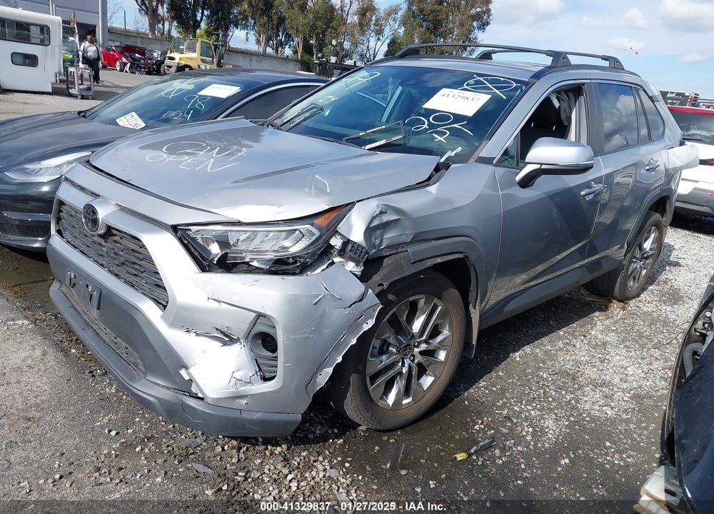 2021 TOYOTA RAV4 XLE PREMIUM VIN: 2T3C1RFVXMC139573