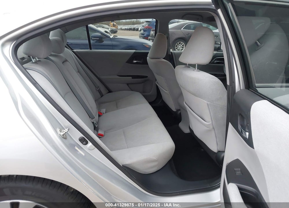 2013 HONDA ACCORD VIN: 1HGCR2F37DA015404