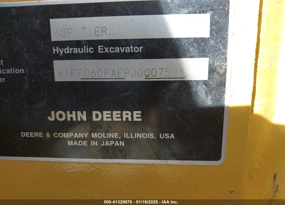 2023 JOHN DEERE COMPACT EXCAVATOR VIN: 1FF060PAEPJ000752