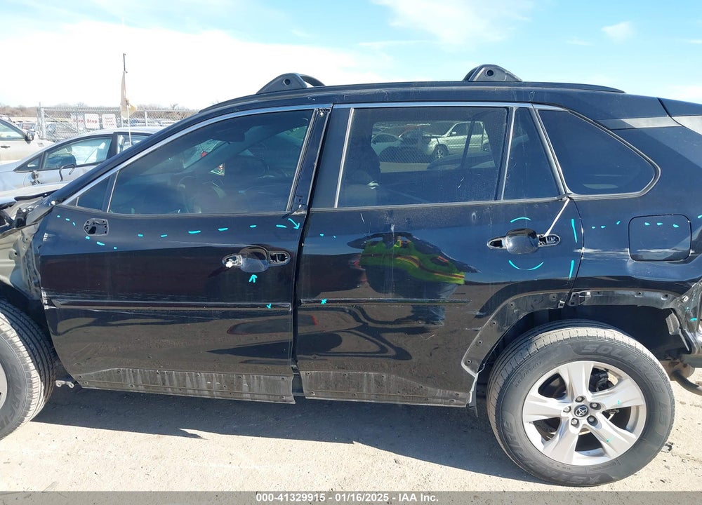 2020 TOYOTA RAV4 XLE VIN: 2T3W1RFV4LW097055