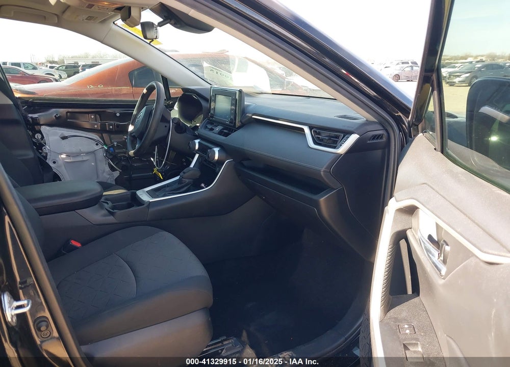2020 TOYOTA RAV4 XLE VIN: 2T3W1RFV4LW097055