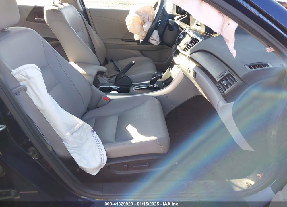 2014 HONDA ACCORD VIN: 1HGCR2F87EA063255