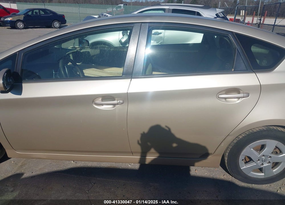 2011 TOYOTA PRIUS VIN: JTDKN3DU5B1445775