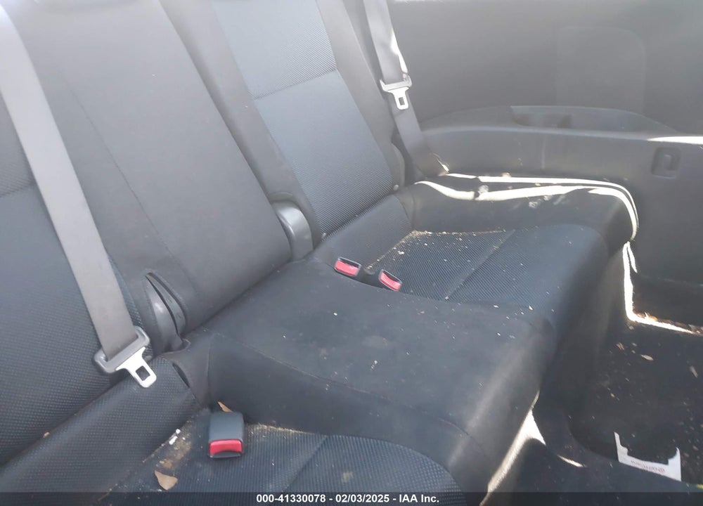 2005 SCION TC VIN: JTKDE177250046621