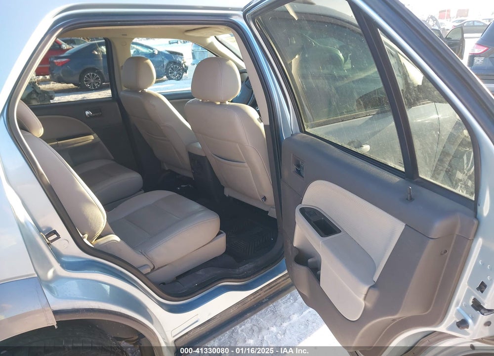 2008 FORD TAURUS X VIN: 1FMDK05W78GA20642