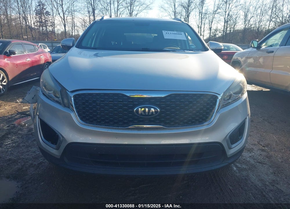 2016 KIA SORENTO 2.4L LX VIN: 5XYPGDA3XGG017807