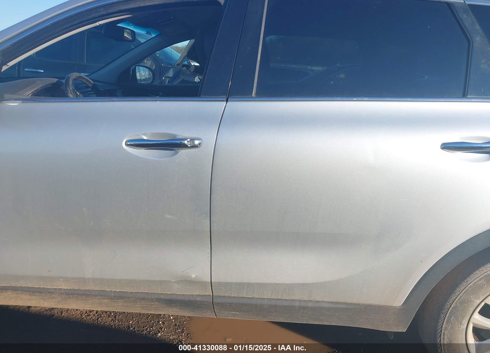 2016 KIA SORENTO 2.4L LX VIN: 5XYPGDA3XGG017807