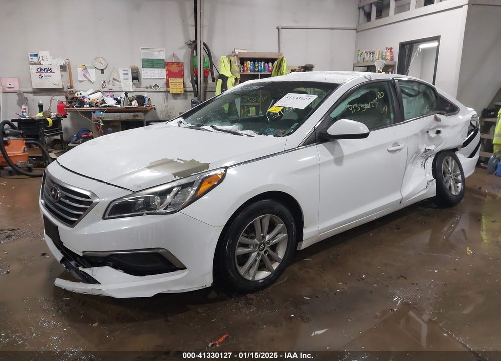 2016 HYUNDAI SONATA VIN: 5NPE24AF4GH260585