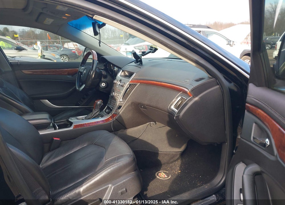 2011 CADILLAC CTS LUXURY VIN: 1G6DH5EY1B0122233