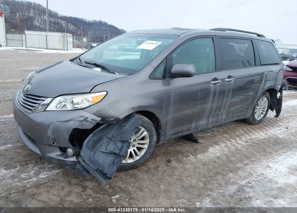 2017 TOYOTA SIENNA XLE LIMITED VIN: 5TDYZ3DC2HS811385