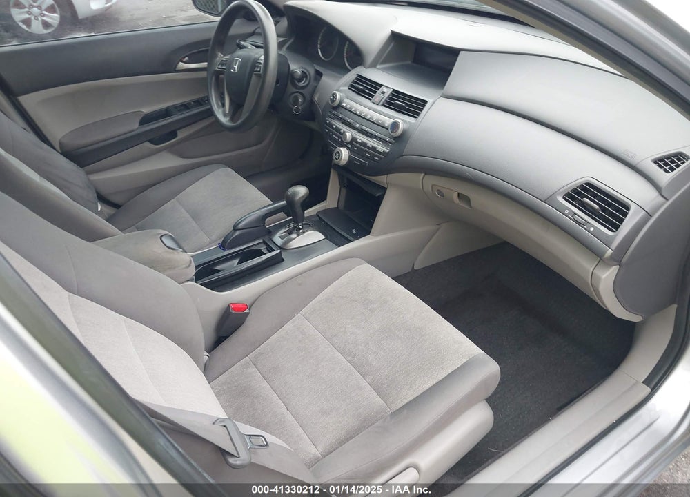 2010 HONDA ACCORD 2.4 LX VIN: 1HGCP2F31AA186683