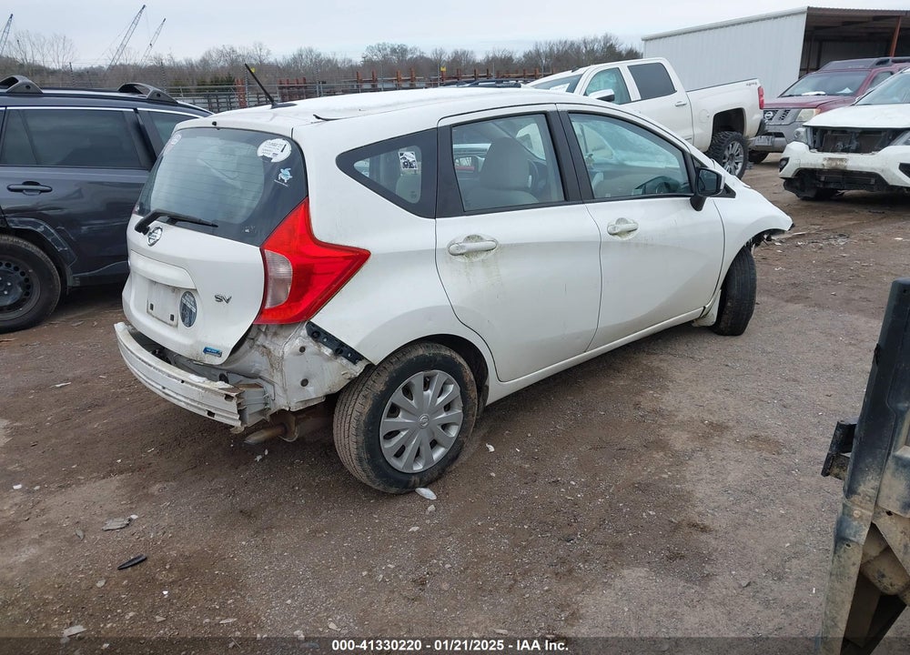 2015 NISSAN VERSA NOTE SV VIN: 3N1CE2CP7FL383968