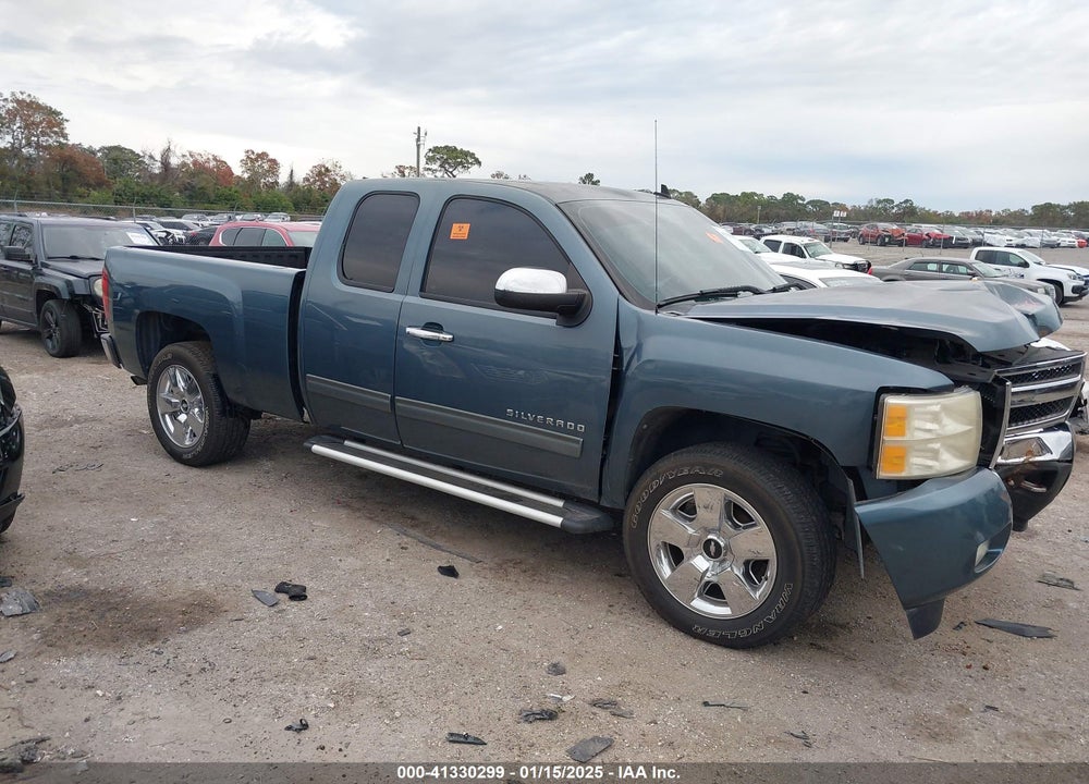 2011 CHEVROLET SILVERADO 1500 LT VIN: 1GCRCSE06BZ196916