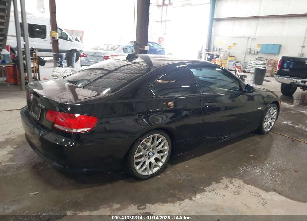 2009 BMW 328I VIN: WBAWV13539P121910