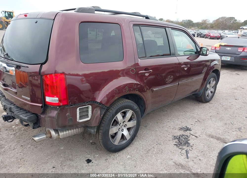 2015 HONDA PILOT TOURING VIN: 5FNYF3H98FB022098