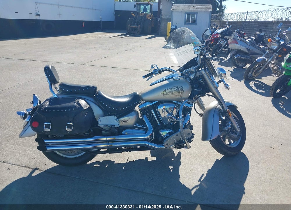 2005 YAMAHA XV1700 A VIN: JYAVP17Y15A001447
