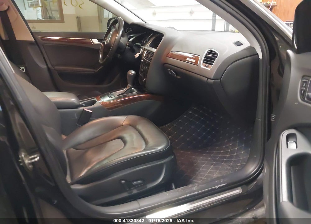 2011 AUDI A4 2.0T PREMIUM VIN: WAUFFAFL0BN043420