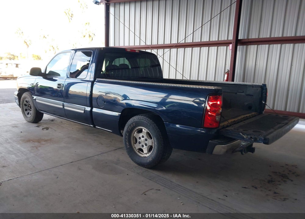 2005 CHEVROLET SILVERADO 1500 LS VIN: 2GCEC19V051233177