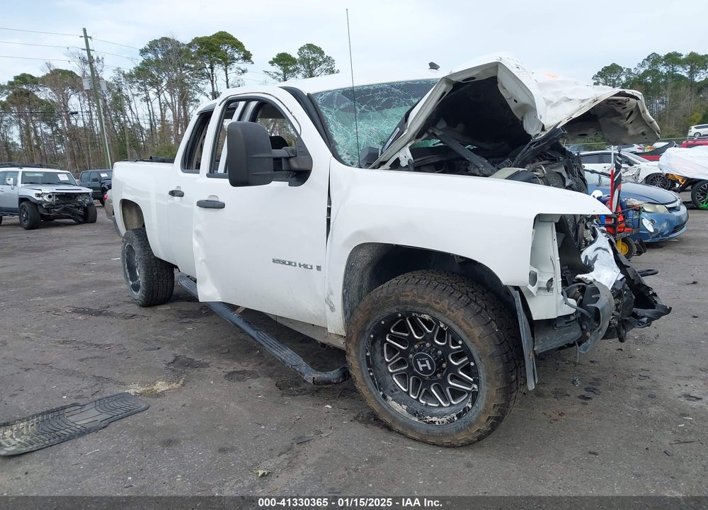 2009 CHEVROLET SILVERADO 2500HD LT VIN: 1GCHC53679F116961