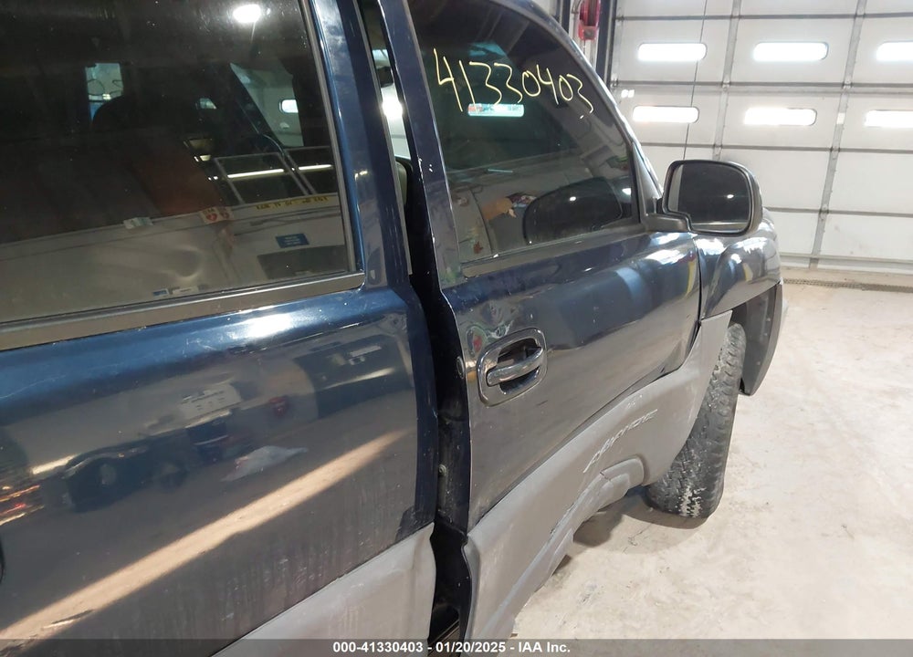 2004 CHEVROLET AVALANCHE 1500 VIN: 3GNEC12T14G257462