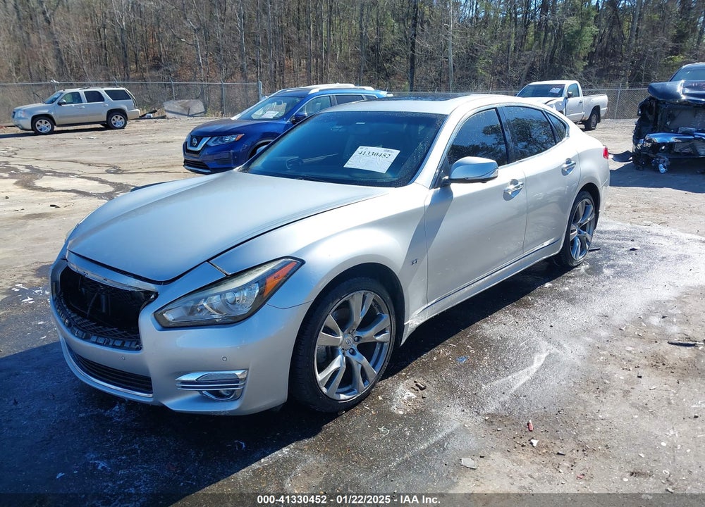 2015 INFINITI Q70 VIN: JN1BY1APXFM540513
