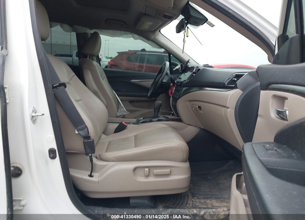 2020 HONDA PILOT 2WD EX-L VIN: 5FNYF5H55LB029238