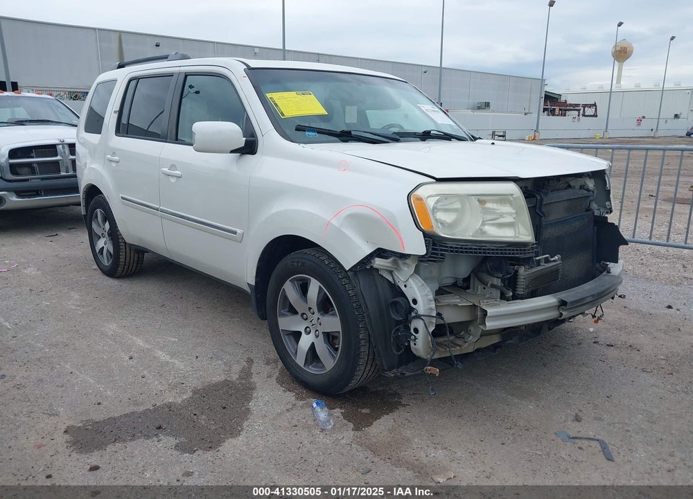 2013 HONDA PILOT TOURING VIN: 5FNYF4H98DB076102