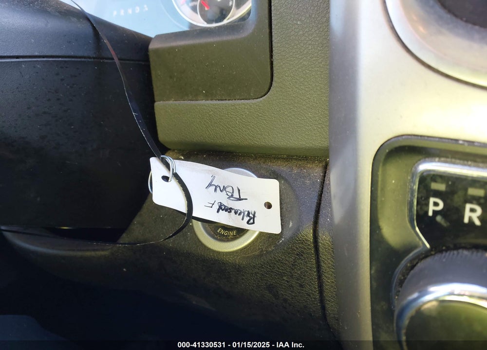 2020 RAM 1500 CLASSIC VIN: 1C6RR6TT1LS102638