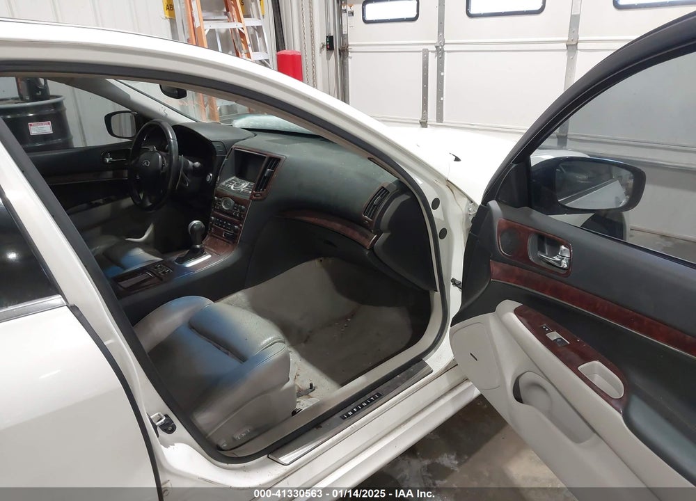 2009 INFINITI G37X VIN: JNKCV61F89M357998