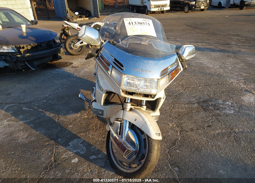 1997 HONDA GL1500 SE12 VIN: 1HFSC2233VA901194