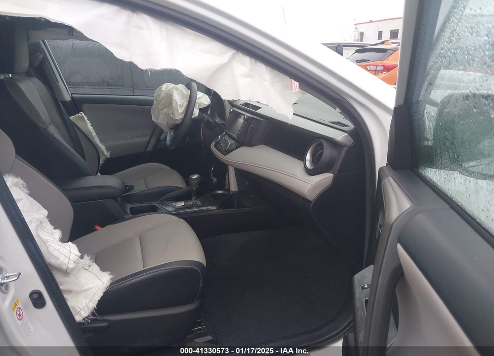 2017 TOYOTA RAV4 PLATINUM VIN: 2T3DFREV7HW586874