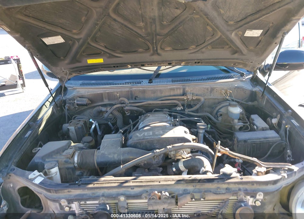 2002 TOYOTA SEQUOIA LIMITED V8 VIN: 5TDBT48A82S128779