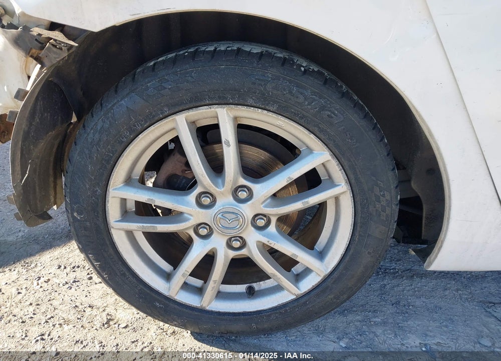 2011 MAZDA 3 I TOURING VIN: JM1BL1VFXB1412832
