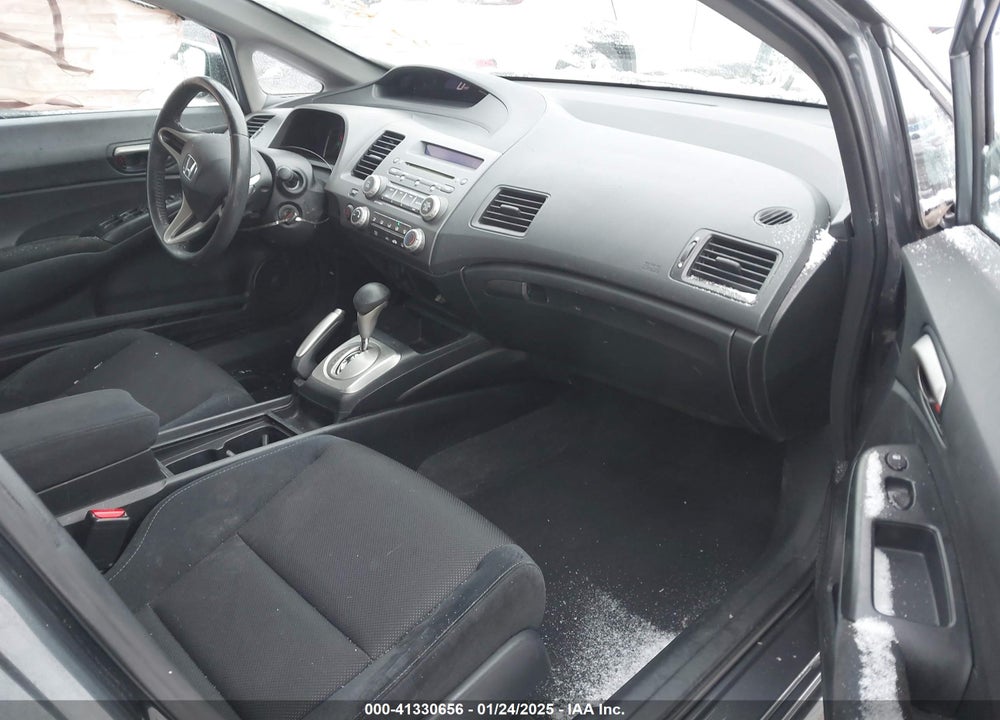 2010 HONDA CIVIC VIN: 19XFA1F67AE073108