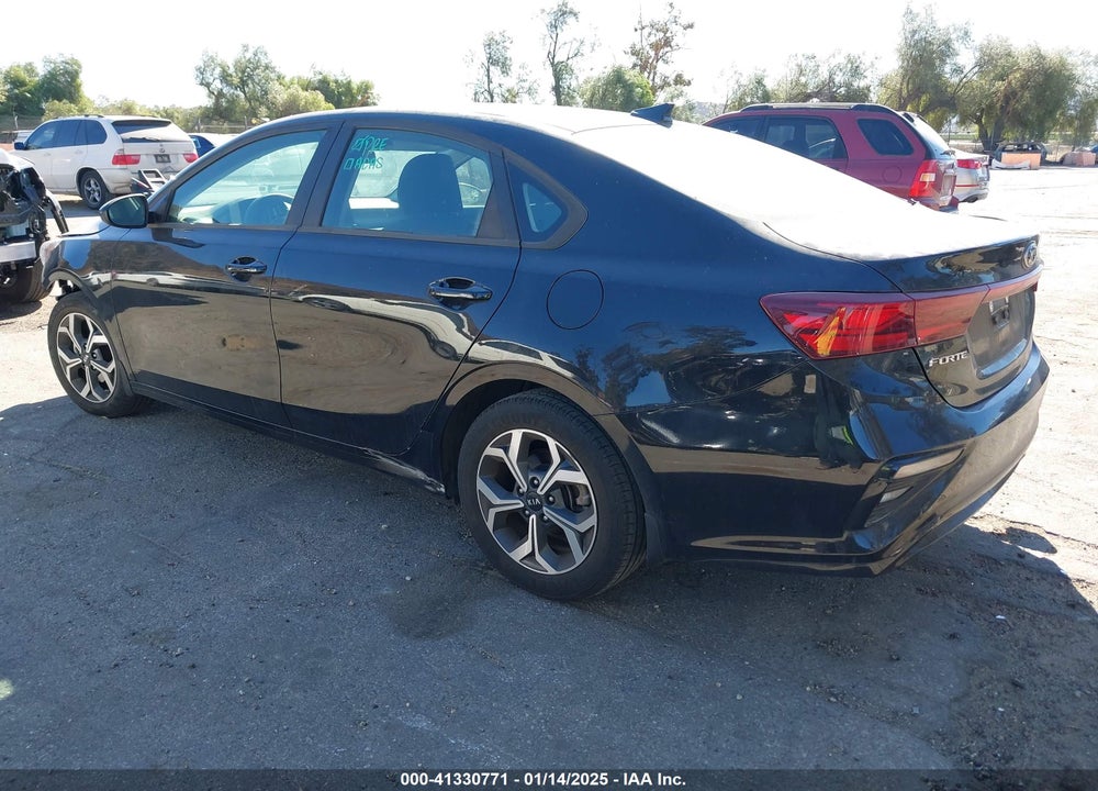 2021 KIA FORTE VIN: 3KPF24AD2ME324772