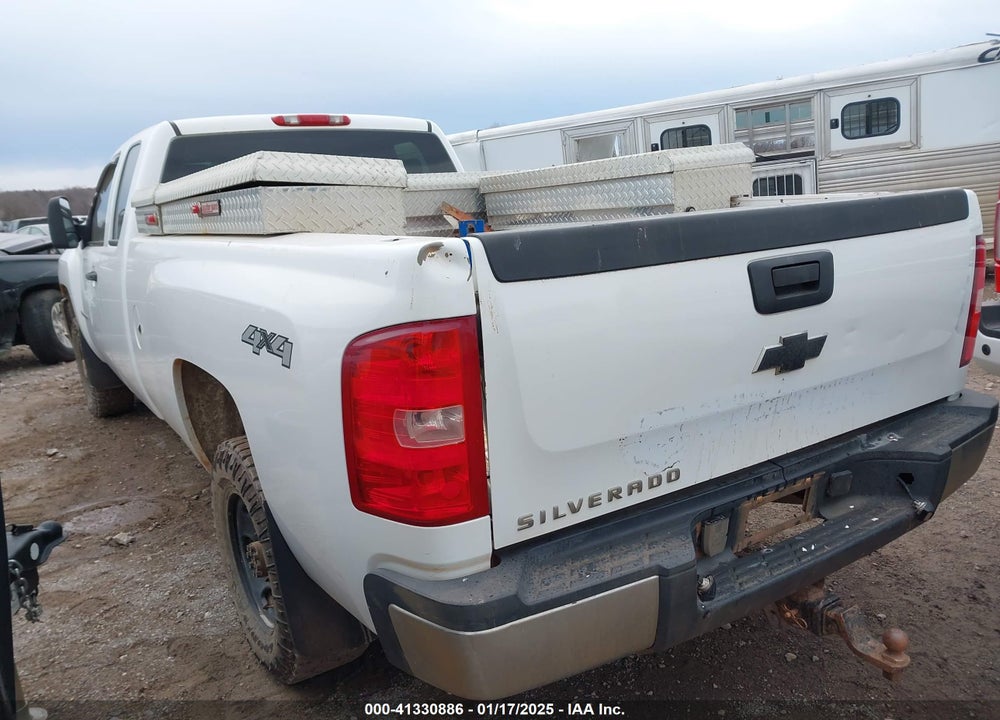 2008 CHEVROLET SILVERADO 2500HD WORK TRUCK VIN: 1GCHK29K98E172362