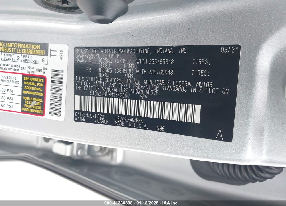 2021 TOYOTA HIGHLANDER XLE VIN: 5TDGZRBHXMS543600
