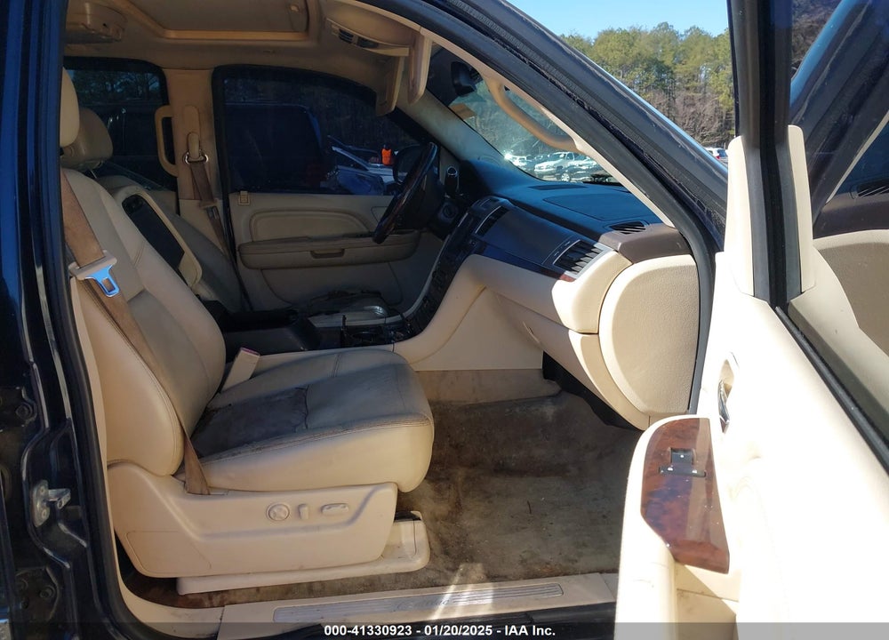 2007 CADILLAC ESCALADE STANDARD VIN: 1GYFK63857R383880