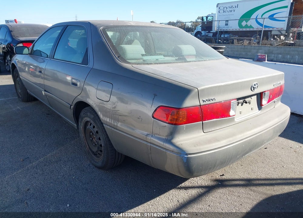 2000 TOYOTA CAMRY LE V6 VIN: 4T1BF22K1YU092575