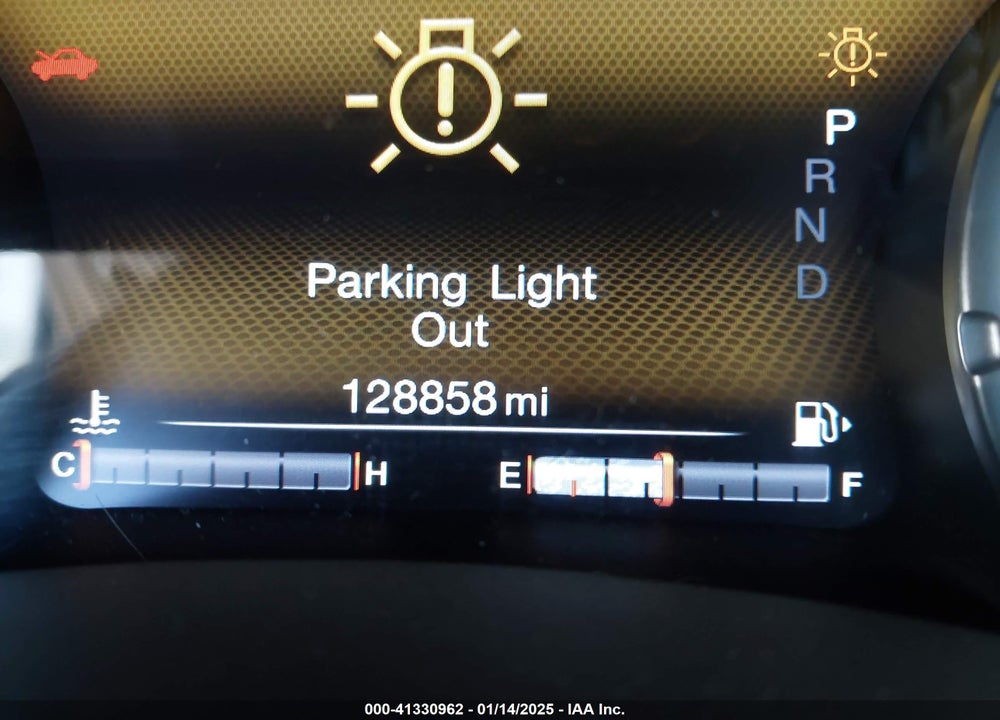 2016 JEEP RENEGADE LIMITED VIN: ZACCJADT8GPE35440