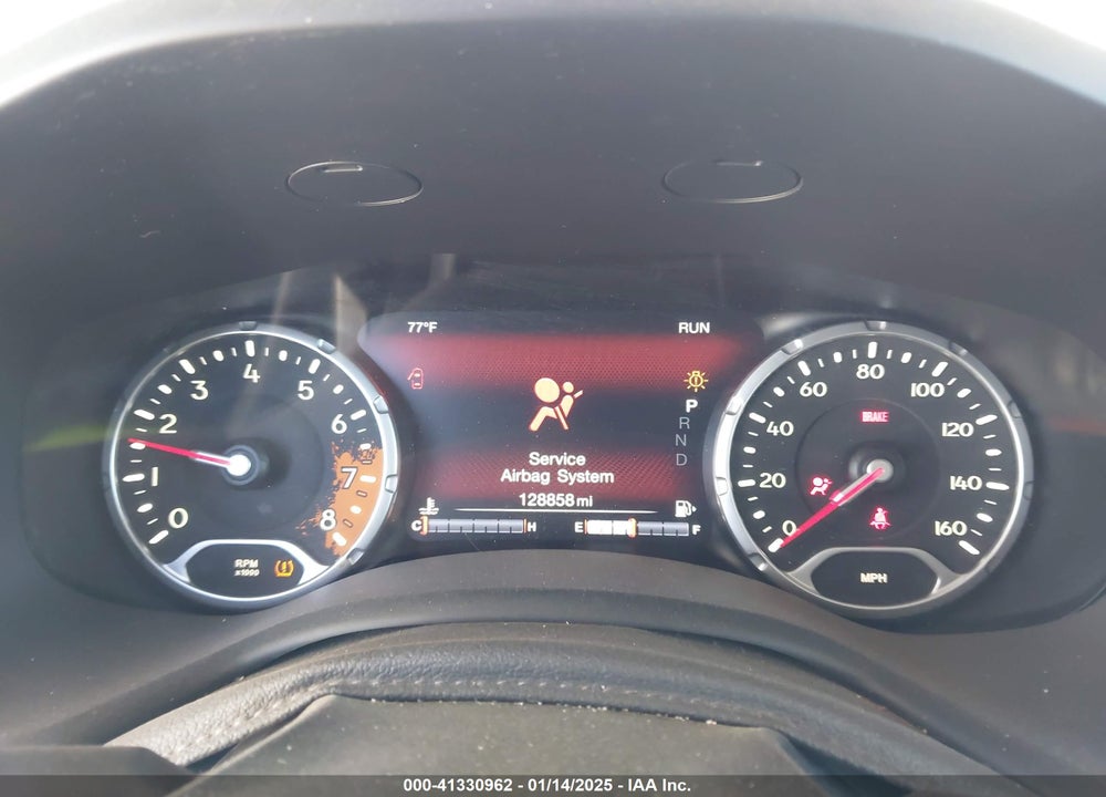 2016 JEEP RENEGADE LIMITED VIN: ZACCJADT8GPE35440